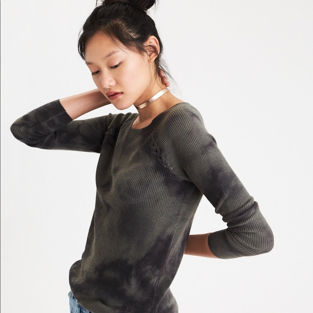 American Eagle Olive Shoulder-Stitch Sweater
